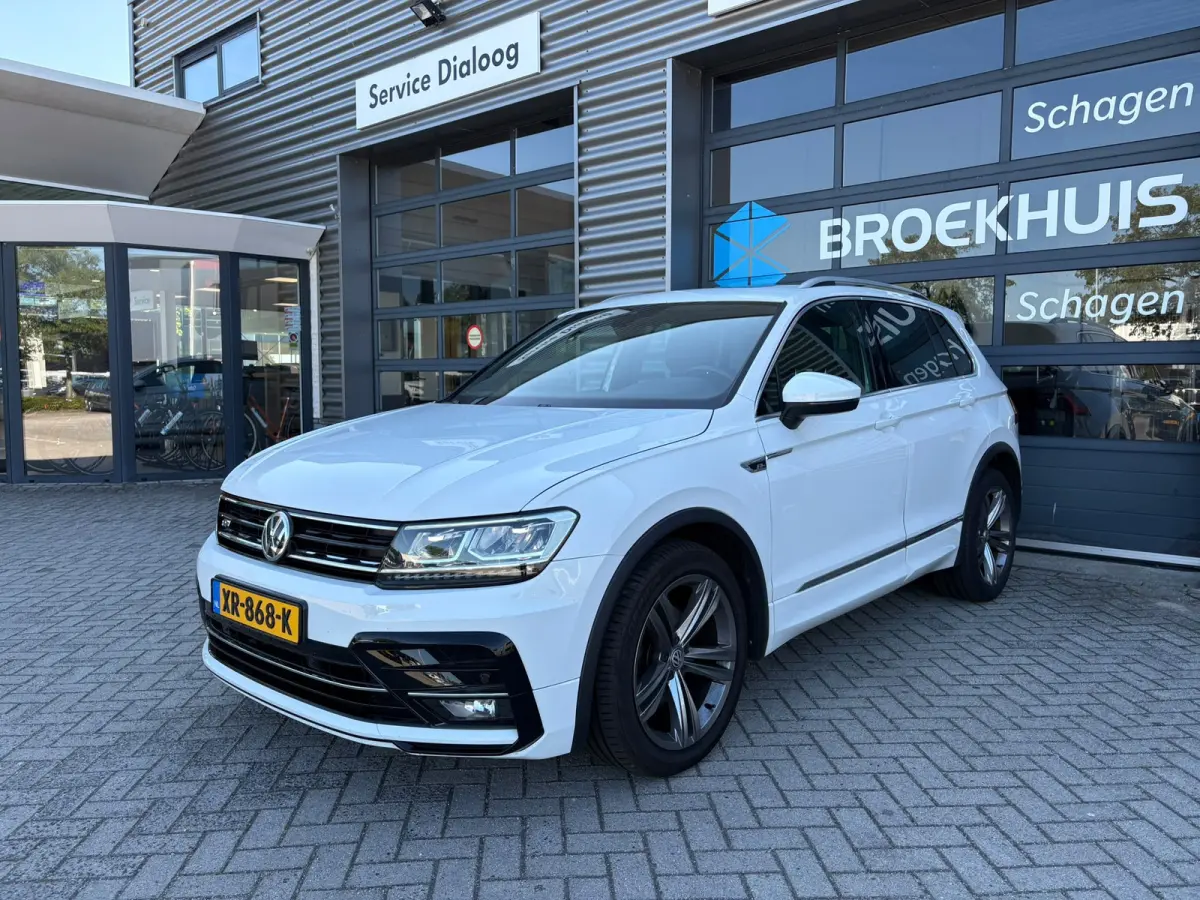 1.5 TSI 130PK R-Line | Panoramadak | Elektrische achterklep | Cruise control adaptief | Stoel verwarming |