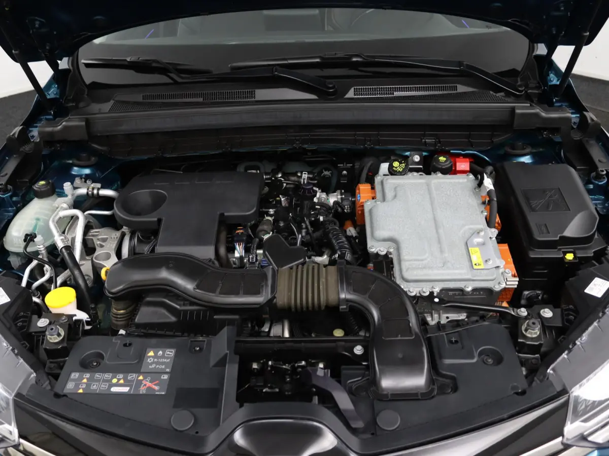 E-TECH Hybrid 145 Intens | Adapt. Cruise | Groot Navi | Parkeercamera |
