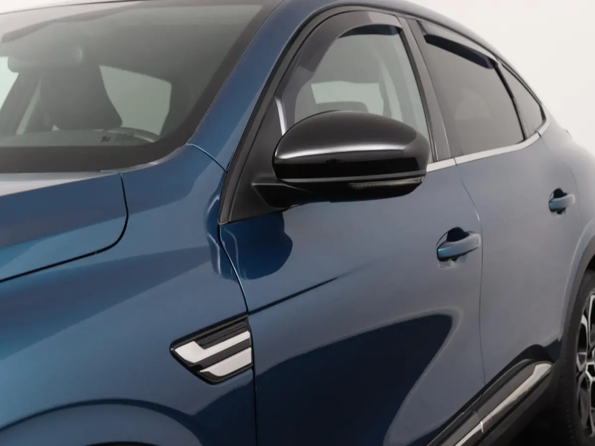 E-TECH Hybrid 145 Intens | Adapt. Cruise | Groot Navi | Parkeercamera |