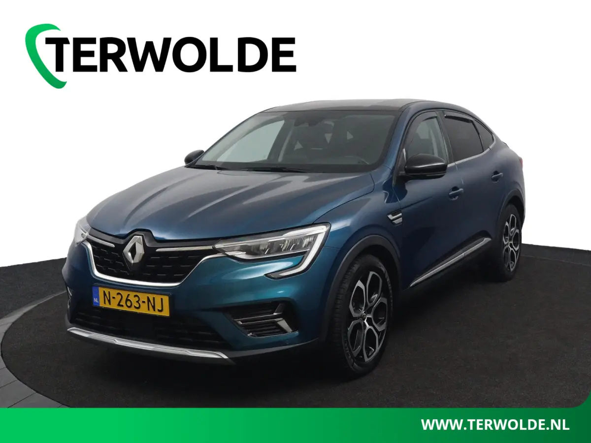 E-TECH Hybrid 145 Intens | Adapt. Cruise | Groot Navi | Parkeercamera |