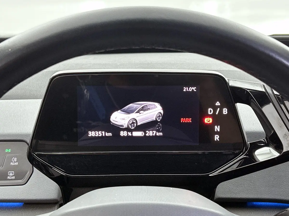 Pro 58 kWh | 204 PK | SoH 94,5% | Adaptieve Cruise Control | Apple Carplay / Android Auto | Stoelverwarming |