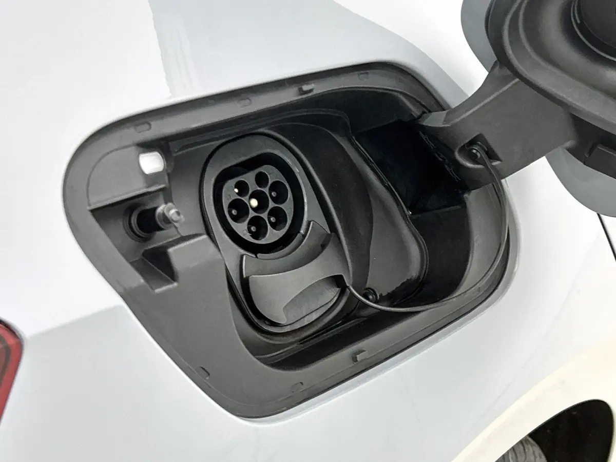 Pro 58 kWh | 204 PK | SoH 94,5% | Adaptieve Cruise Control | Apple Carplay / Android Auto | Stoelverwarming |