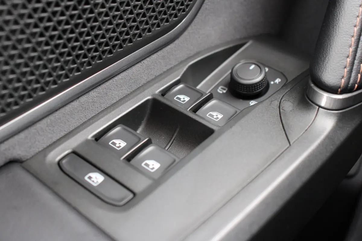 VZ Performance | NL-AUTO! | 1E EIGENAAR! | 360° CAMERA | STOEL + STUURVERWARMING | ELEKTR. STOEL INCL. MEMORY | ADAPTIVE CRUISE | LANE ASSIST | LED | DEALER OH!