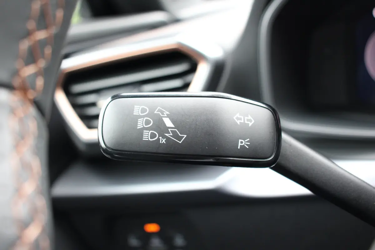 VZ Performance | NL-AUTO! | 1E EIGENAAR! | 360° CAMERA | STOEL + STUURVERWARMING | ELEKTR. STOEL INCL. MEMORY | ADAPTIVE CRUISE | LANE ASSIST | LED | DEALER OH!