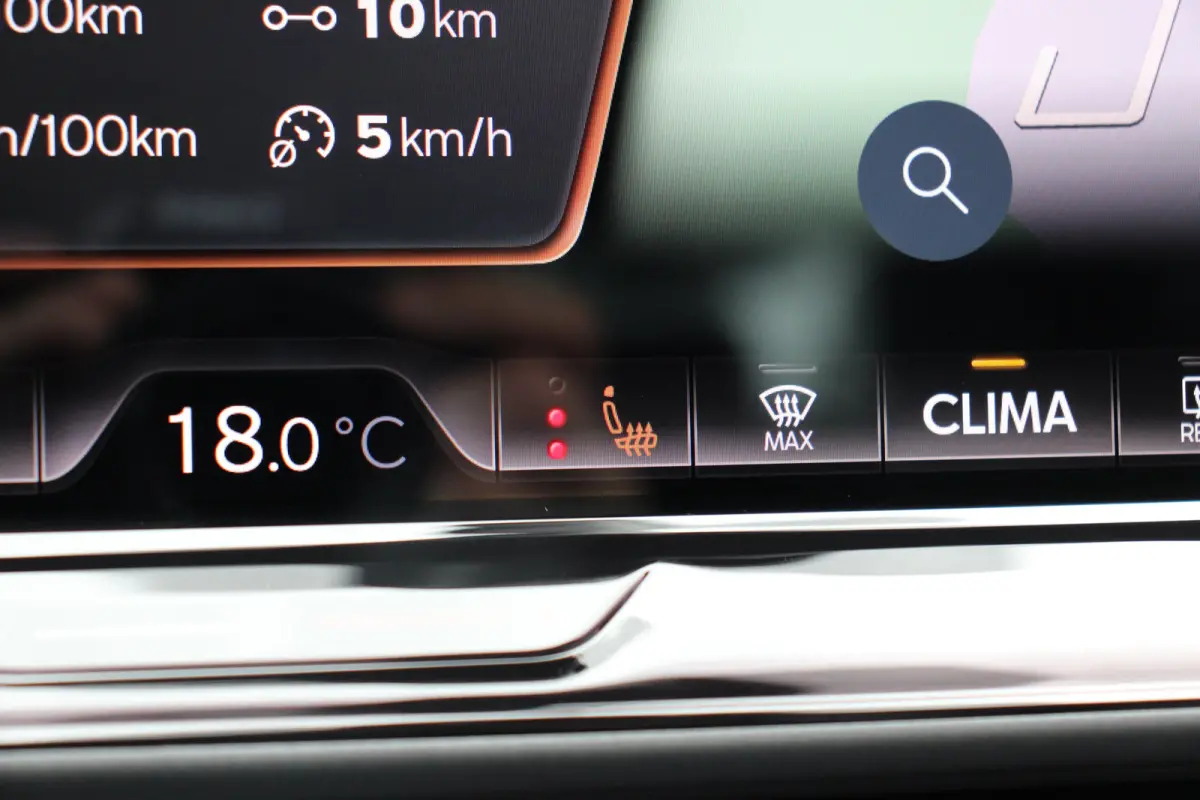 VZ Performance | NL-AUTO! | 1E EIGENAAR! | 360° CAMERA | STOEL + STUURVERWARMING | ELEKTR. STOEL INCL. MEMORY | ADAPTIVE CRUISE | LANE ASSIST | LED | DEALER OH!