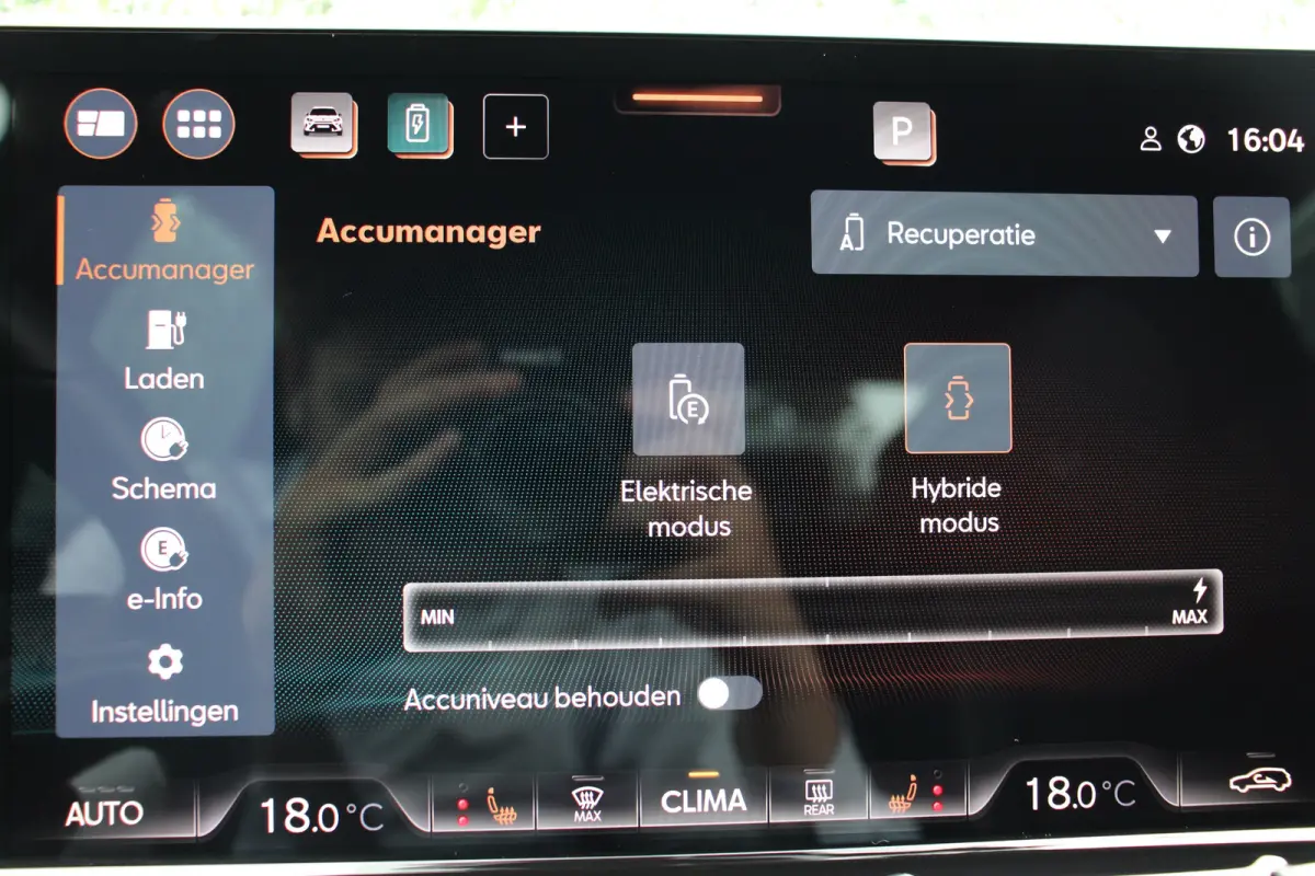 VZ Performance | NL-AUTO! | 1E EIGENAAR! | 360° CAMERA | STOEL + STUURVERWARMING | ELEKTR. STOEL INCL. MEMORY | ADAPTIVE CRUISE | LANE ASSIST | LED | DEALER OH!