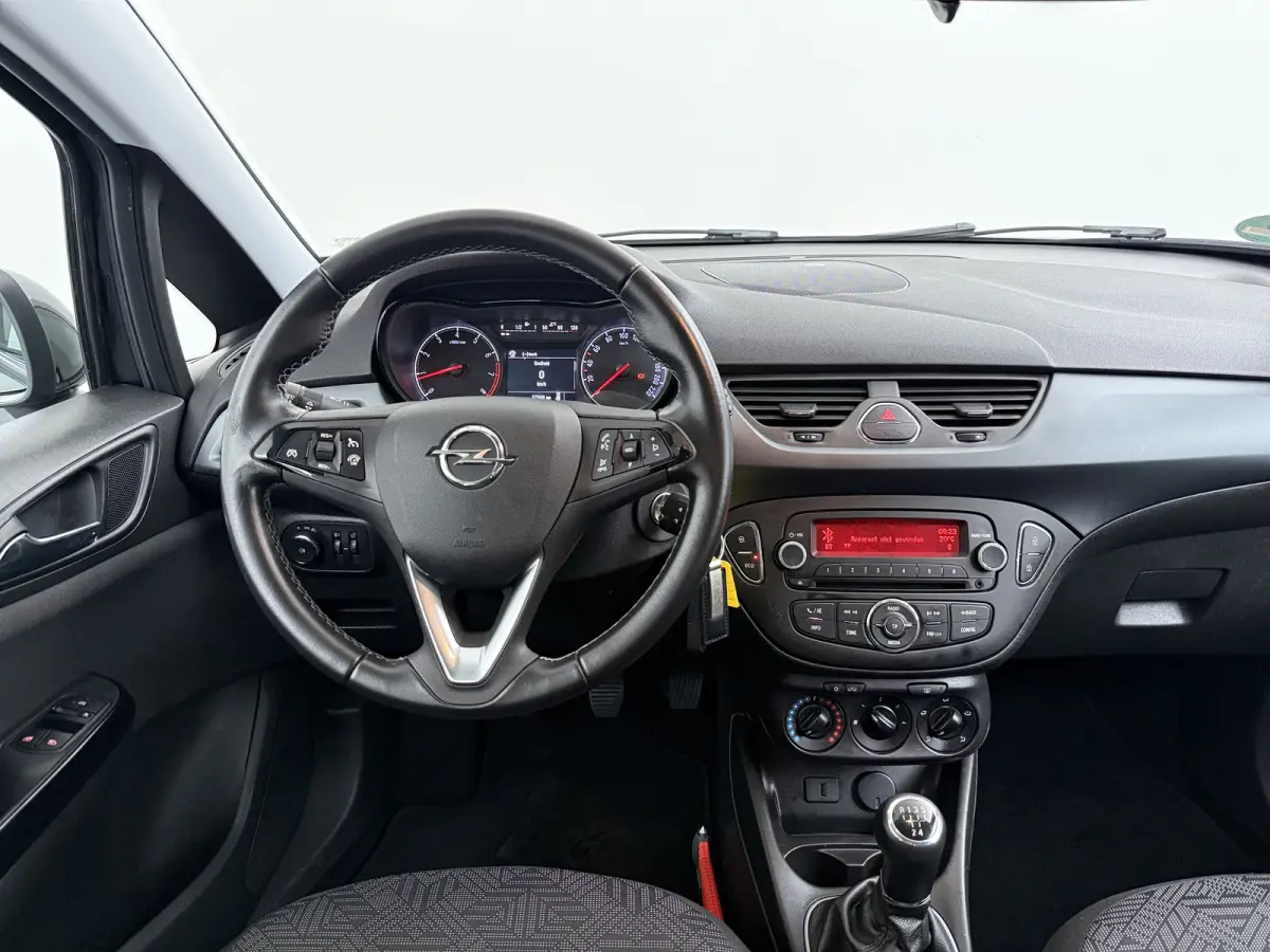 1.4 16v 90 pk 5drs Favourite | Achterbank in delen neerklapbaar | Airco | Bluetooth telefoonvoorbereiding