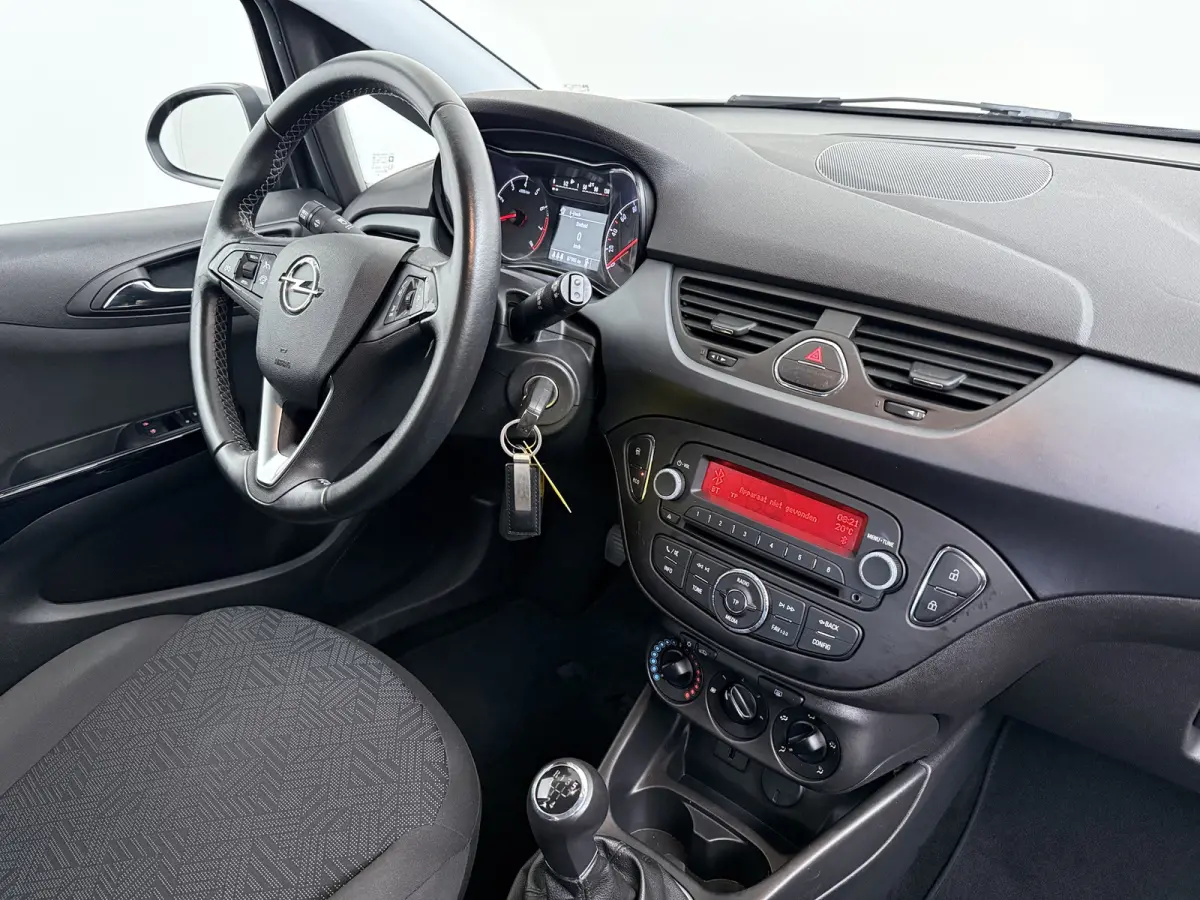 1.4 16v 90 pk 5drs Favourite | Achterbank in delen neerklapbaar | Airco | Bluetooth telefoonvoorbereiding