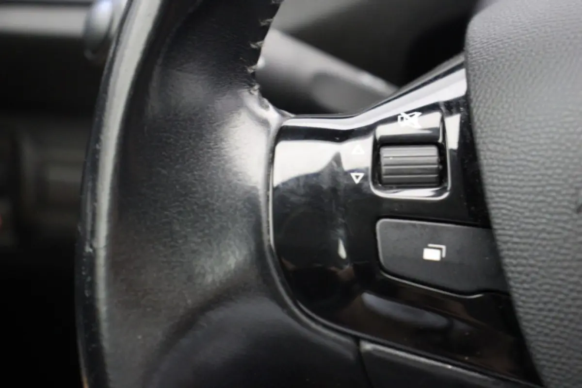 1.2 Puretech Active - Digitaal Cockpit, Carplay, Cruise, Trekhaak