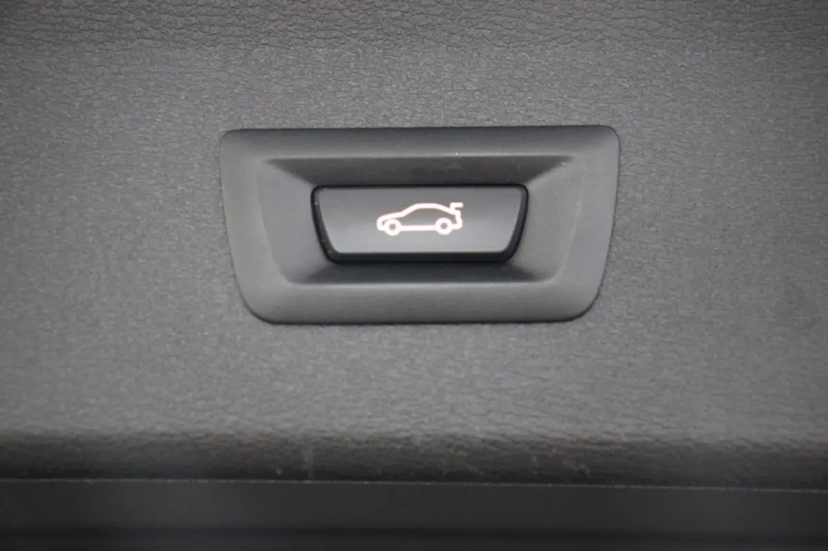 SDrive18i Business Editon Plus - Panorama, Camera, Navi