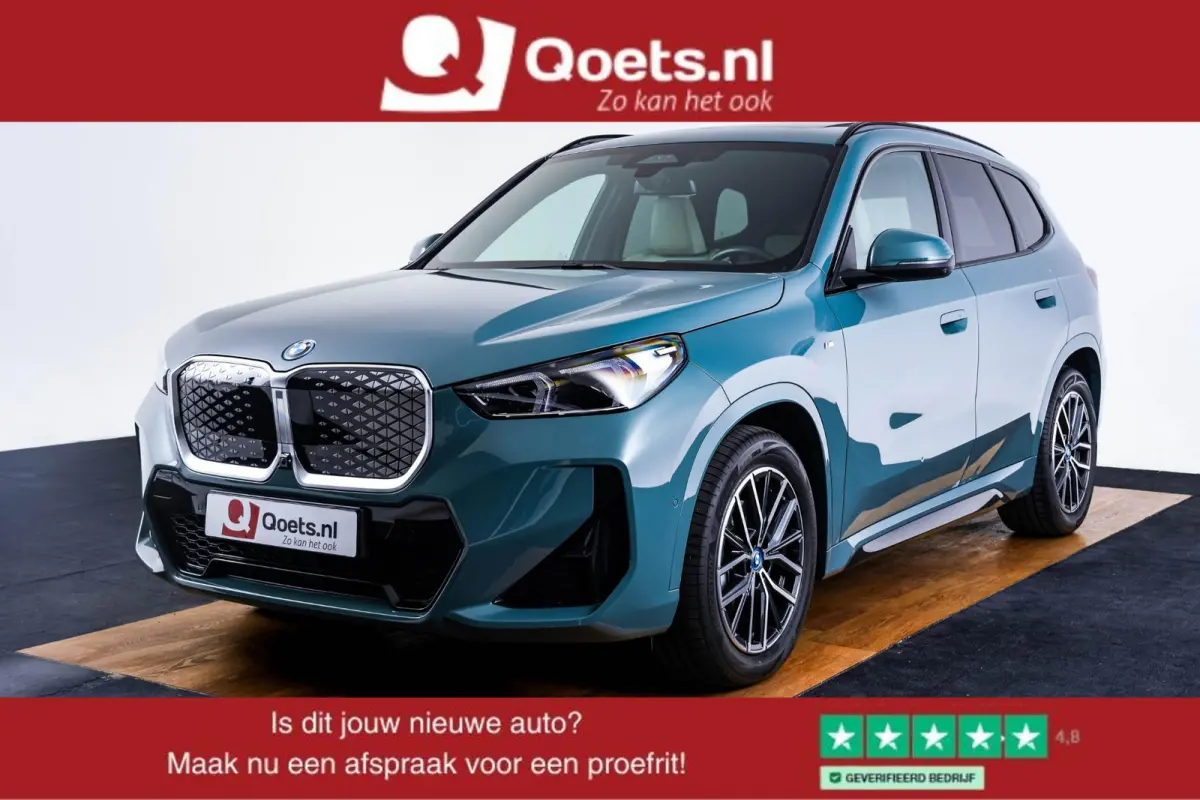 eDrive20 67 kWh M Sport Edition Panoramadak - Sportstoelen - Elektrisch verwarmde voorstoelen - Getinte Ruiten - Parking/Driving Assistant Plus - Head up - Comfort Access -