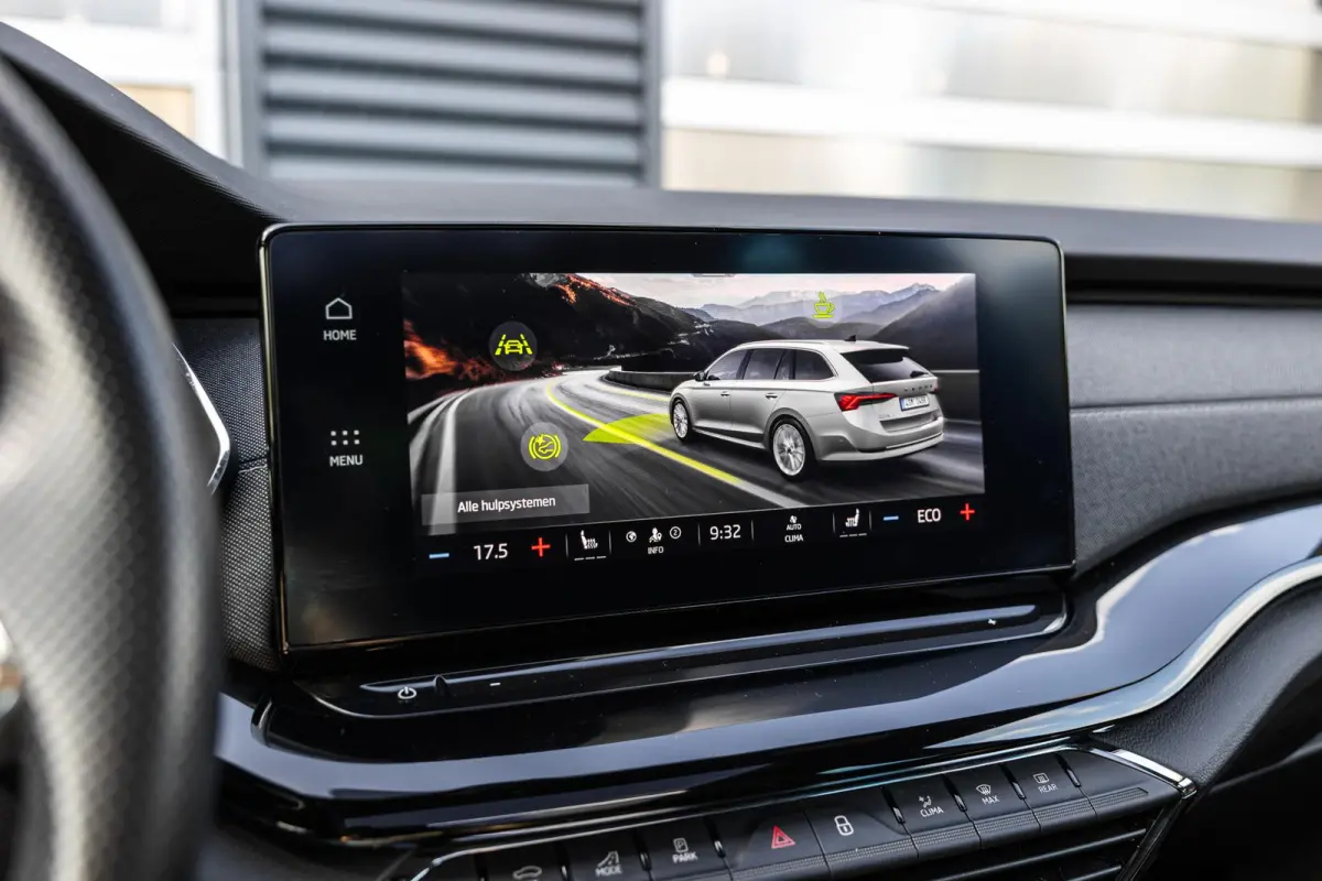 1.4 TSI 204pk iV PHEV Sportline Business | SoH 91% | Panoramadak | Keyless Entry | Cruise Control | Apple CarPlay/ Android Auto | Navigatie | Stoelverwarming