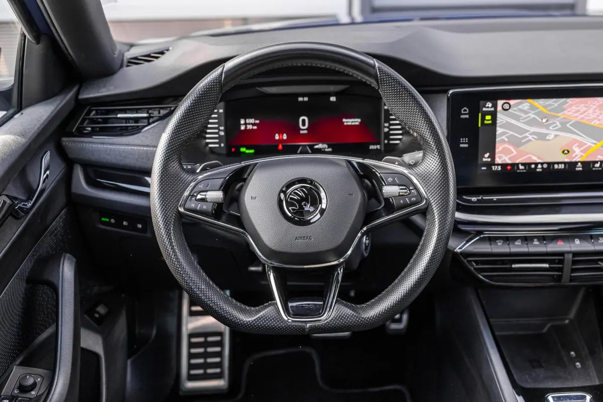 1.4 TSI 204pk iV PHEV Sportline Business | SoH 91% | Panoramadak | Keyless Entry | Cruise Control | Apple CarPlay/ Android Auto | Navigatie | Stoelverwarming