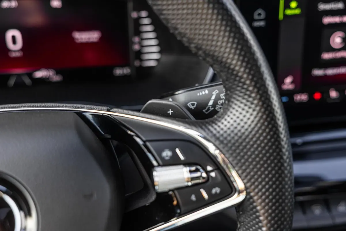 1.4 TSI 204pk iV PHEV Sportline Business | SoH 91% | Panoramadak | Keyless Entry | Cruise Control | Apple CarPlay/ Android Auto | Navigatie | Stoelverwarming