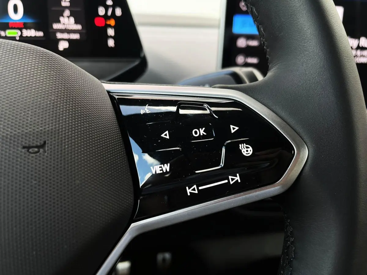 286pk Pro Limited Edition 77 kWh | App Connect | Navigatie | Stoelverwarming