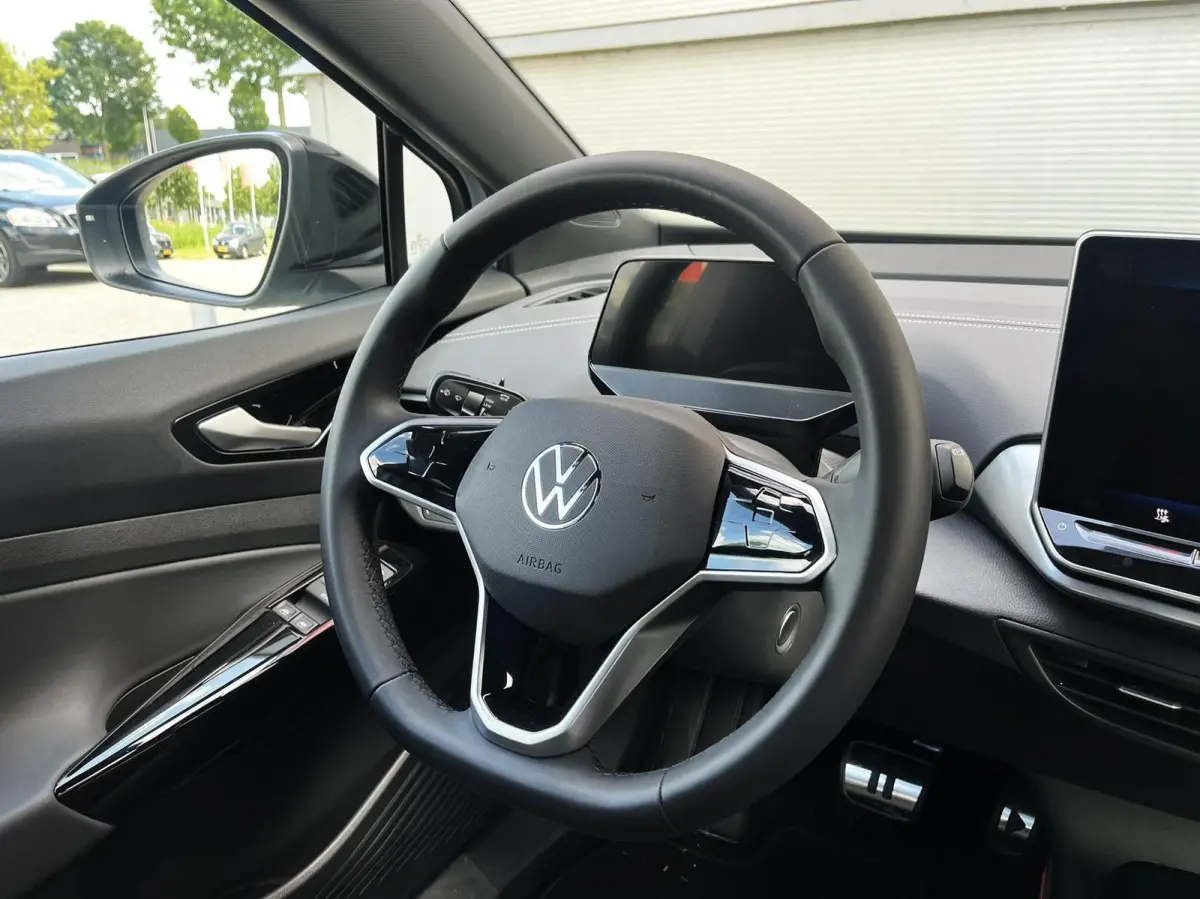 286pk Pro Limited Edition 77 kWh | App Connect | Navigatie | Stoelverwarming
