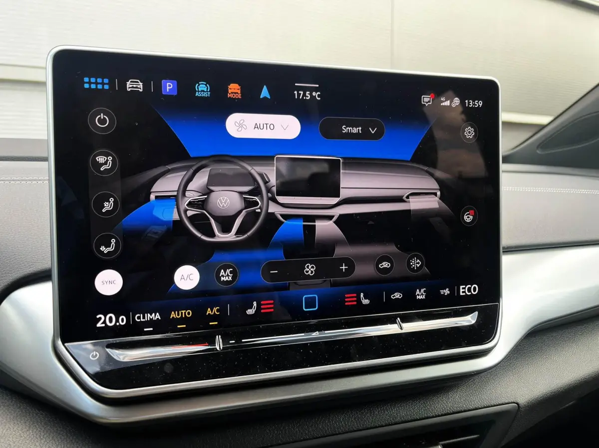 286pk Pro Limited Edition 77 kWh | App Connect | Navigatie | Stoelverwarming