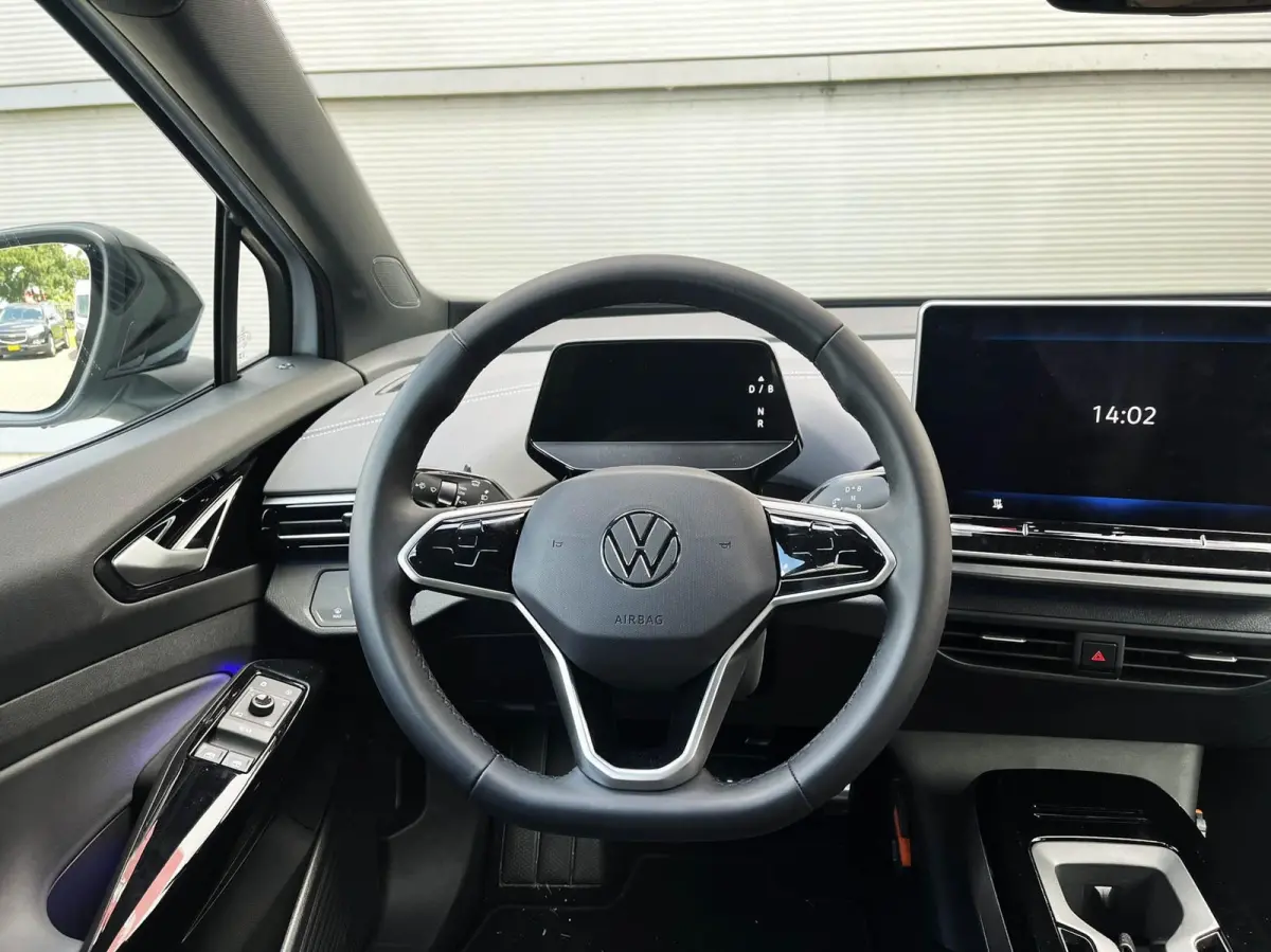 286pk Pro Limited Edition 77 kWh | App Connect | Navigatie | Stoelverwarming