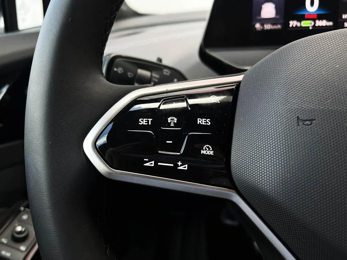 286pk Pro Limited Edition 77 kWh | App Connect | Navigatie | Stoelverwarming