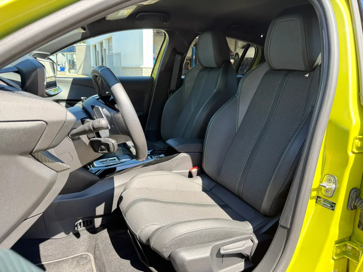 1.2 Hybrid 110 e-DCS6 GT 360 camera | Adeptieve cruise control met Stop&Go | Sfeerverlichting interieur | Keyless | Apple carplay & Android auto