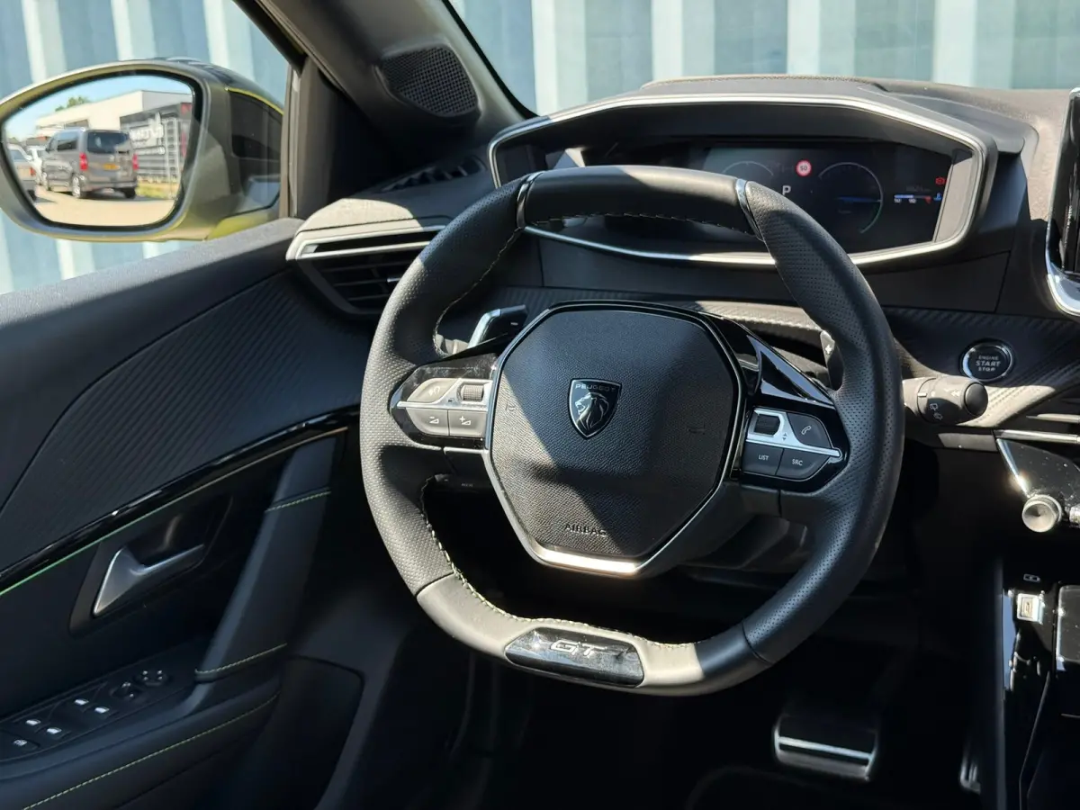1.2 Hybrid 110 e-DCS6 GT 360 camera | Adeptieve cruise control met Stop&Go | Sfeerverlichting interieur | Keyless | Apple carplay & Android auto