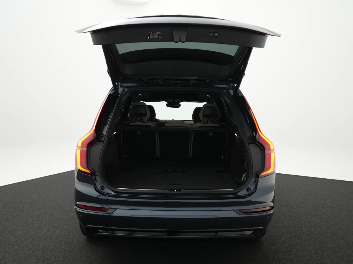 T8 Recharge AWD Ultra Dark Executive Edition | Luchtvering | Bowers & Wilkins | 360° Camera | Head-Up | Panoramadak | 22" | Stoelventilatie