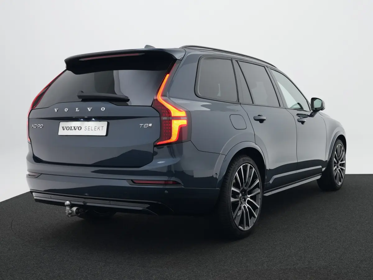 T8 Recharge AWD Ultra Dark Executive Edition | Luchtvering | Bowers & Wilkins | 360° Camera | Head-Up | Panoramadak | 22" | Stoelventilatie