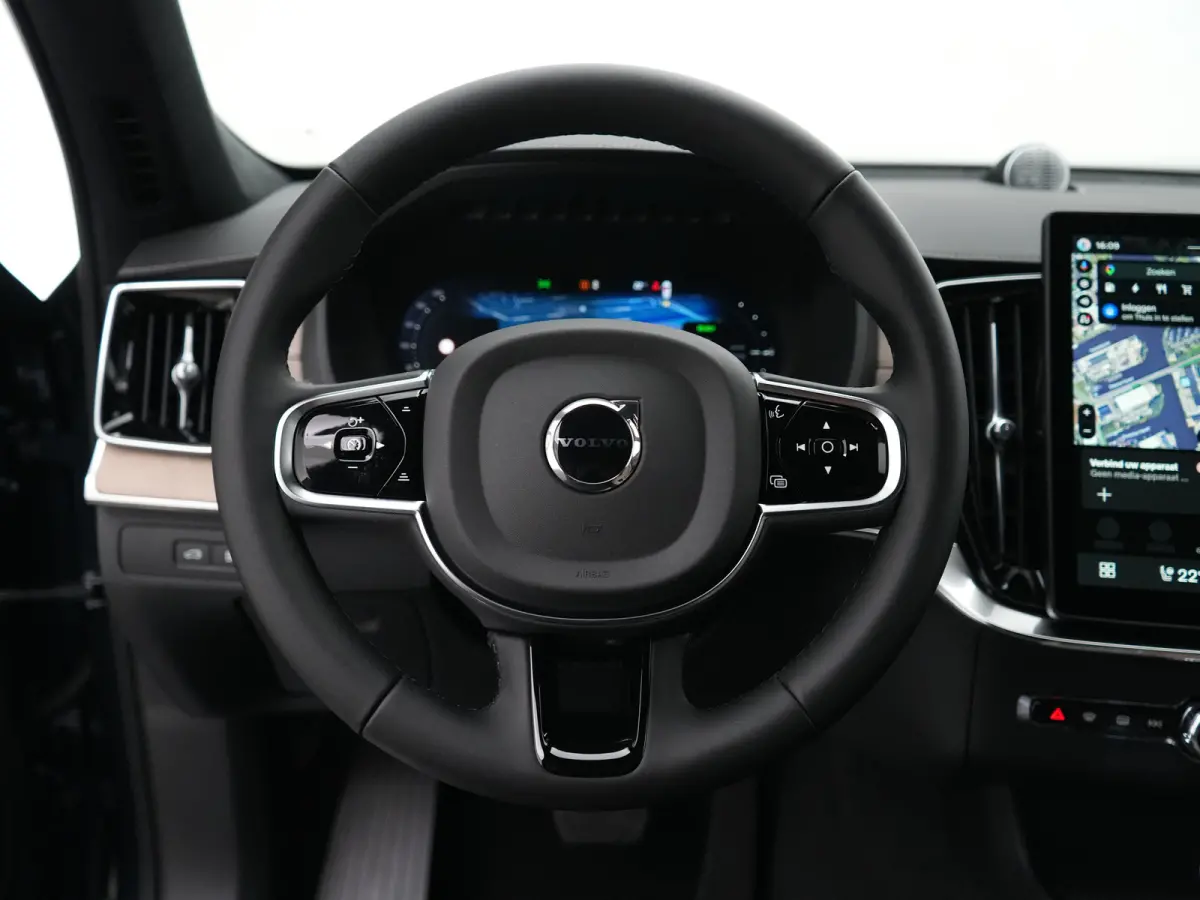 T8 Recharge AWD Ultra Dark Executive Edition | Luchtvering | Bowers & Wilkins | 360° Camera | Head-Up | Panoramadak | 22" | Stoelventilatie