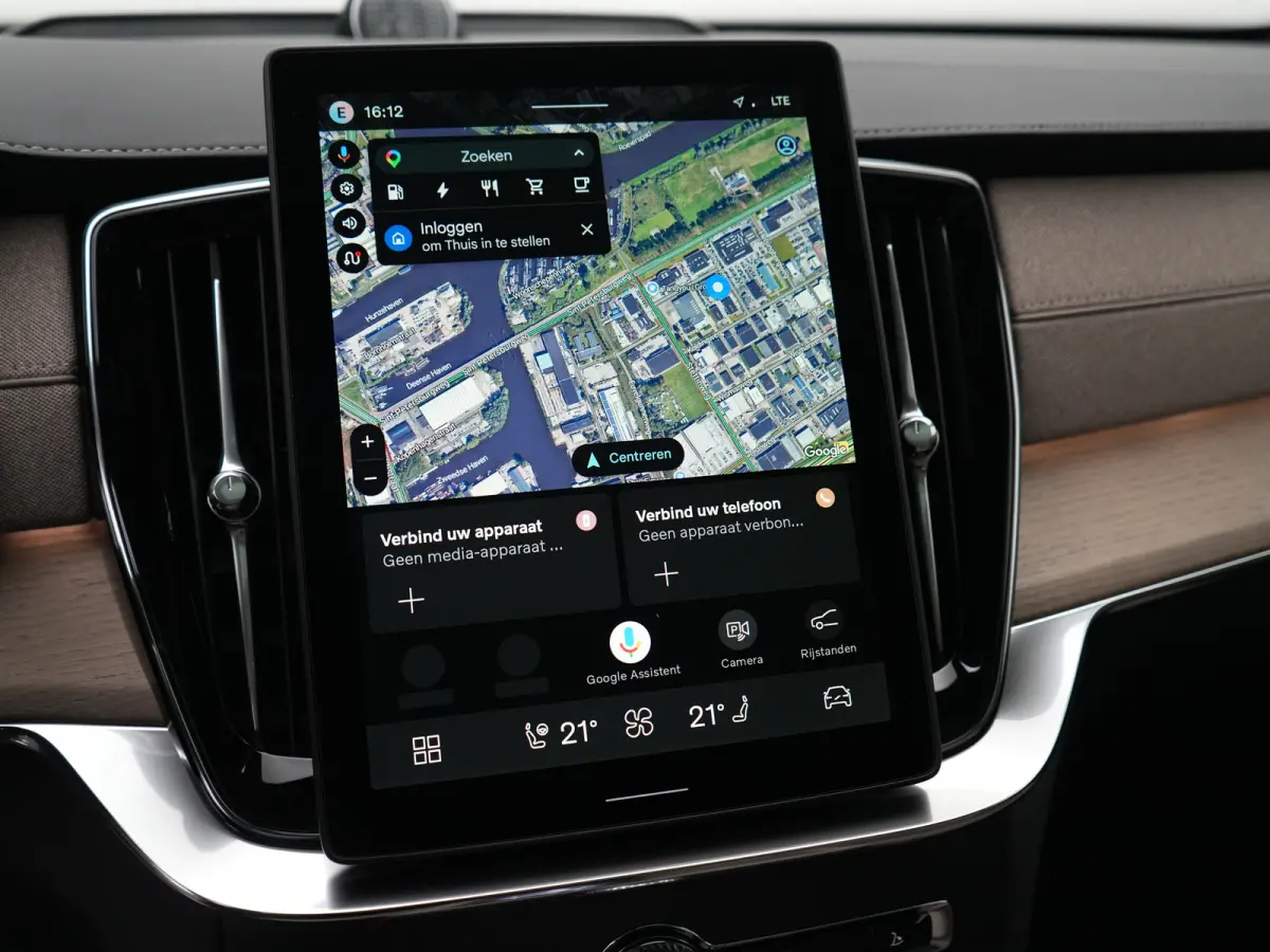 T8 Recharge AWD Ultra Dark Executive Edition | Luchtvering | Bowers & Wilkins | 360° Camera | Head-Up | Panoramadak | 22" | Stoelventilatie