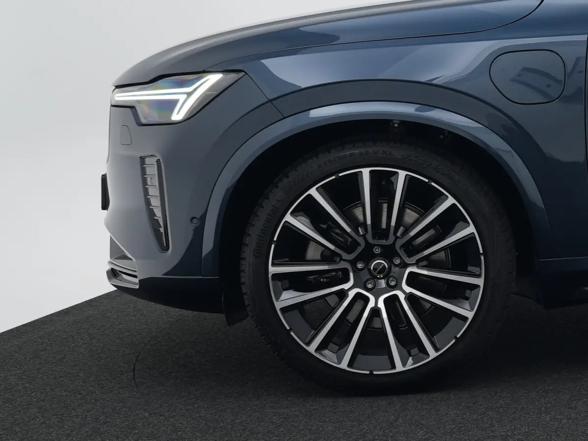 T8 Recharge AWD Ultra Dark Executive Edition | Luchtvering | Bowers & Wilkins | 360° Camera | Head-Up | Panoramadak | 22" | Stoelventilatie