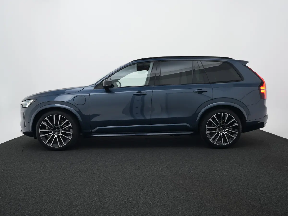 T8 Recharge AWD Ultra Dark Executive Edition | Luchtvering | Bowers & Wilkins | 360° Camera | Head-Up | Panoramadak | 22" | Stoelventilatie