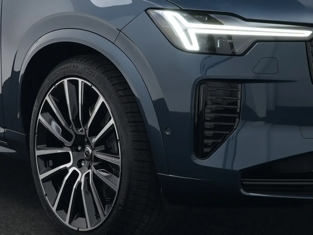 T8 Recharge AWD Ultra Dark Executive Edition | Luchtvering | Bowers & Wilkins | 360° Camera | Head-Up | Panoramadak | 22" | Stoelventilatie