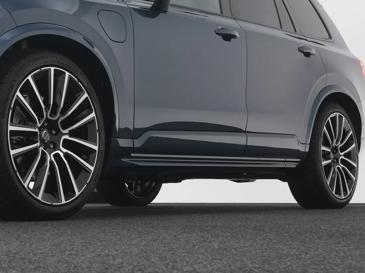 T8 Recharge AWD Ultra Dark Executive Edition | Luchtvering | Bowers & Wilkins | 360° Camera | Head-Up | Panoramadak | 22" | Stoelventilatie