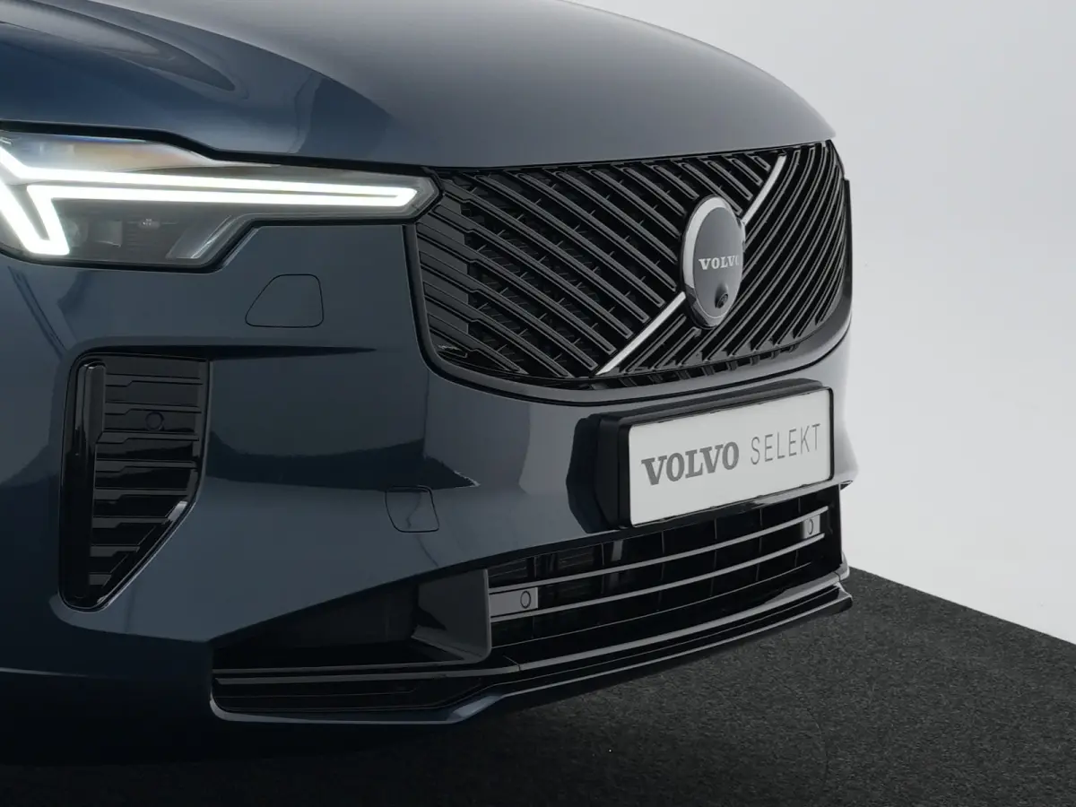 T8 Recharge AWD Ultra Dark Executive Edition | Luchtvering | Bowers & Wilkins | 360° Camera | Head-Up | Panoramadak | 22" | Stoelventilatie