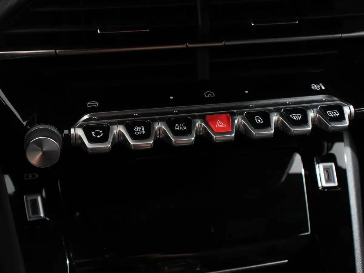 EV Allure Pack 54 kWh Navigatie Apple Carplay/Android Auto Climate Control Parkeer sensoren Lichtmetalen Velgen