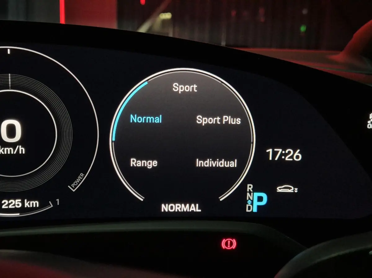 93kWh Performance Plus |PASM|FABRIEKSG.|5-ZITS|21"