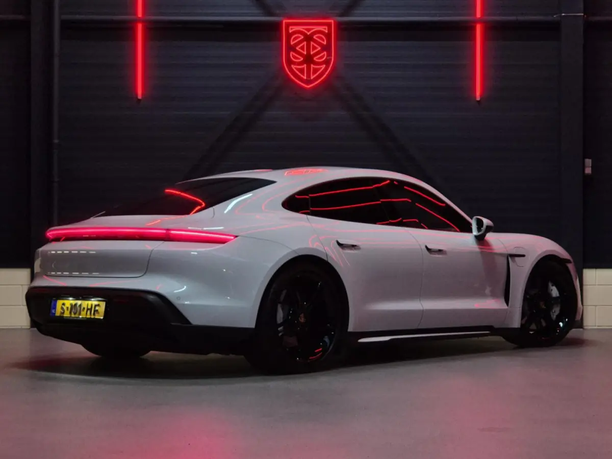 93kWh Performance Plus |PASM|FABRIEKSG.|5-ZITS|21"