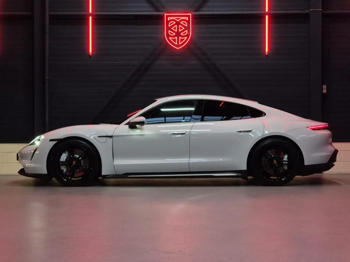 93kWh Performance Plus |PASM|FABRIEKSG.|5-ZITS|21"