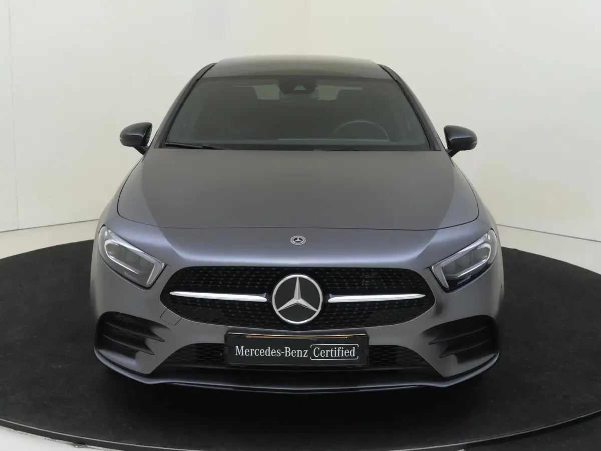 250 e Business Solution AMG-Line / Panaromadak / Achteruitrijcamera / Night-Pakket / Multispaaks /