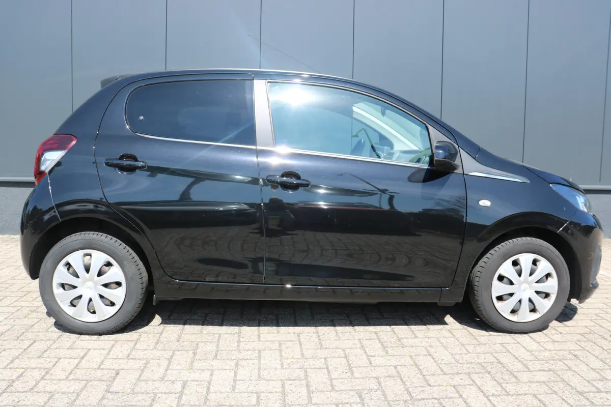 1.0 e-VTi Active | Airco | El. ramen | Centrale deurvergrendeling | Blue Tooth | Mistlampen voor |
