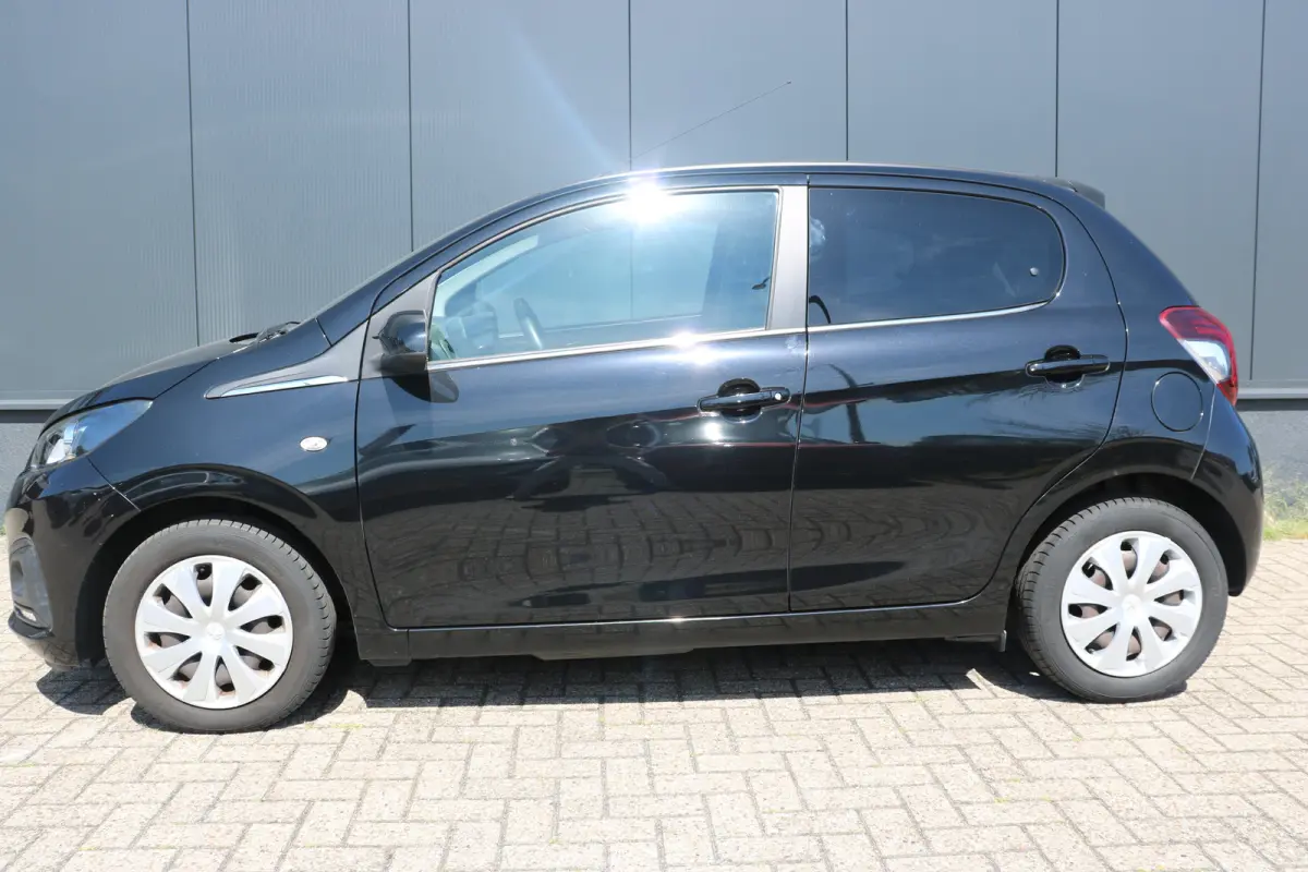 1.0 e-VTi Active | Airco | El. ramen | Centrale deurvergrendeling | Blue Tooth | Mistlampen voor |