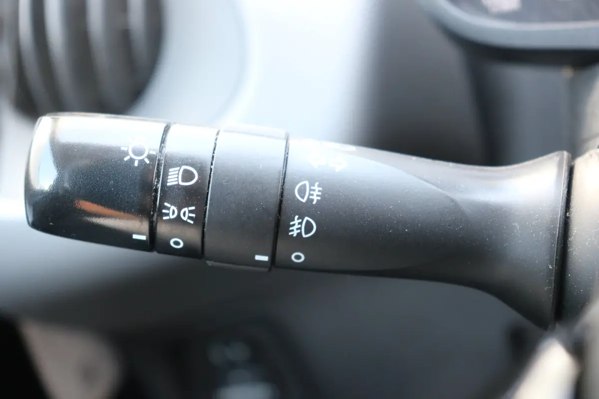 1.0 e-VTi Active | Airco | El. ramen | Centrale deurvergrendeling | Blue Tooth | Mistlampen voor |