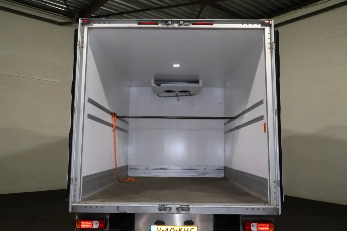 35C14 Automaat Koelwagen Bakwagen met Laadklep
