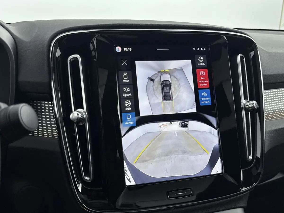 Single Motor Ext. Range Ultra Black Edition. Europa 82 kWh | Achterbank verwarmd | Apple Carplay/Android Auto|telefoonintegratie premium | Comfortstoel(en)