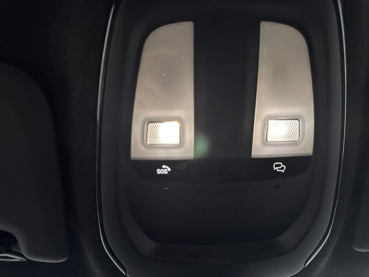 Single Motor Ext. Range Ultra Black Edition. Europa 82 kWh | Achterbank verwarmd | Apple Carplay/Android Auto|telefoonintegratie premium | Comfortstoel(en)