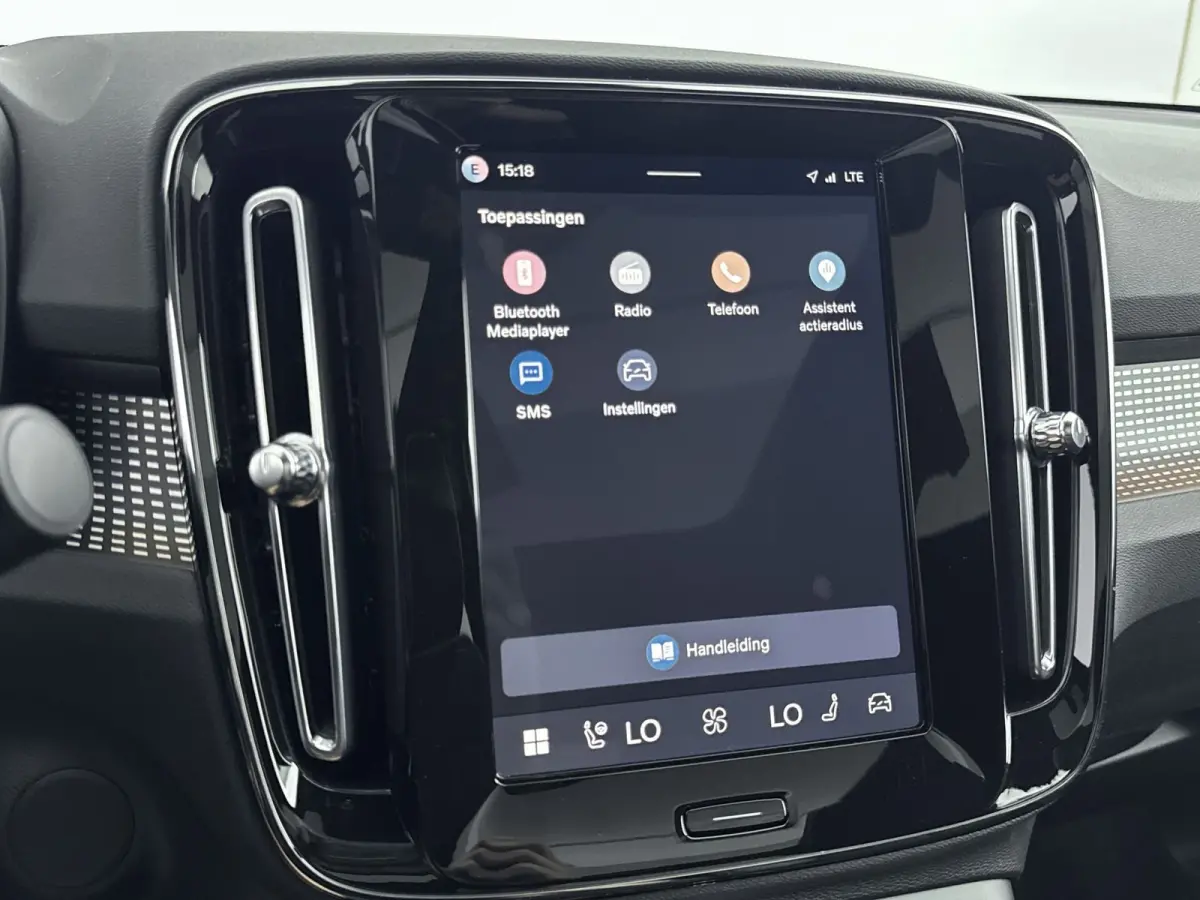 Single Motor Ext. Range Ultra Black Edition. Europa 82 kWh | Achterbank verwarmd | Apple Carplay/Android Auto|telefoonintegratie premium | Comfortstoel(en)