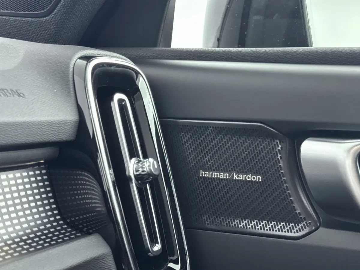 Single Motor Ext. Range Ultra Black Edition. Europa 82 kWh | Achterbank verwarmd | Apple Carplay/Android Auto|telefoonintegratie premium | Comfortstoel(en)