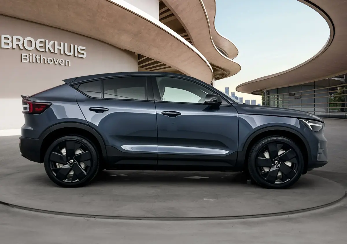 Single Motor Ext. Range Ultra Black Edition. Europa 82 kWh | Achterbank verwarmd | Apple Carplay/Android Auto|telefoonintegratie premium | Comfortstoel(en)
