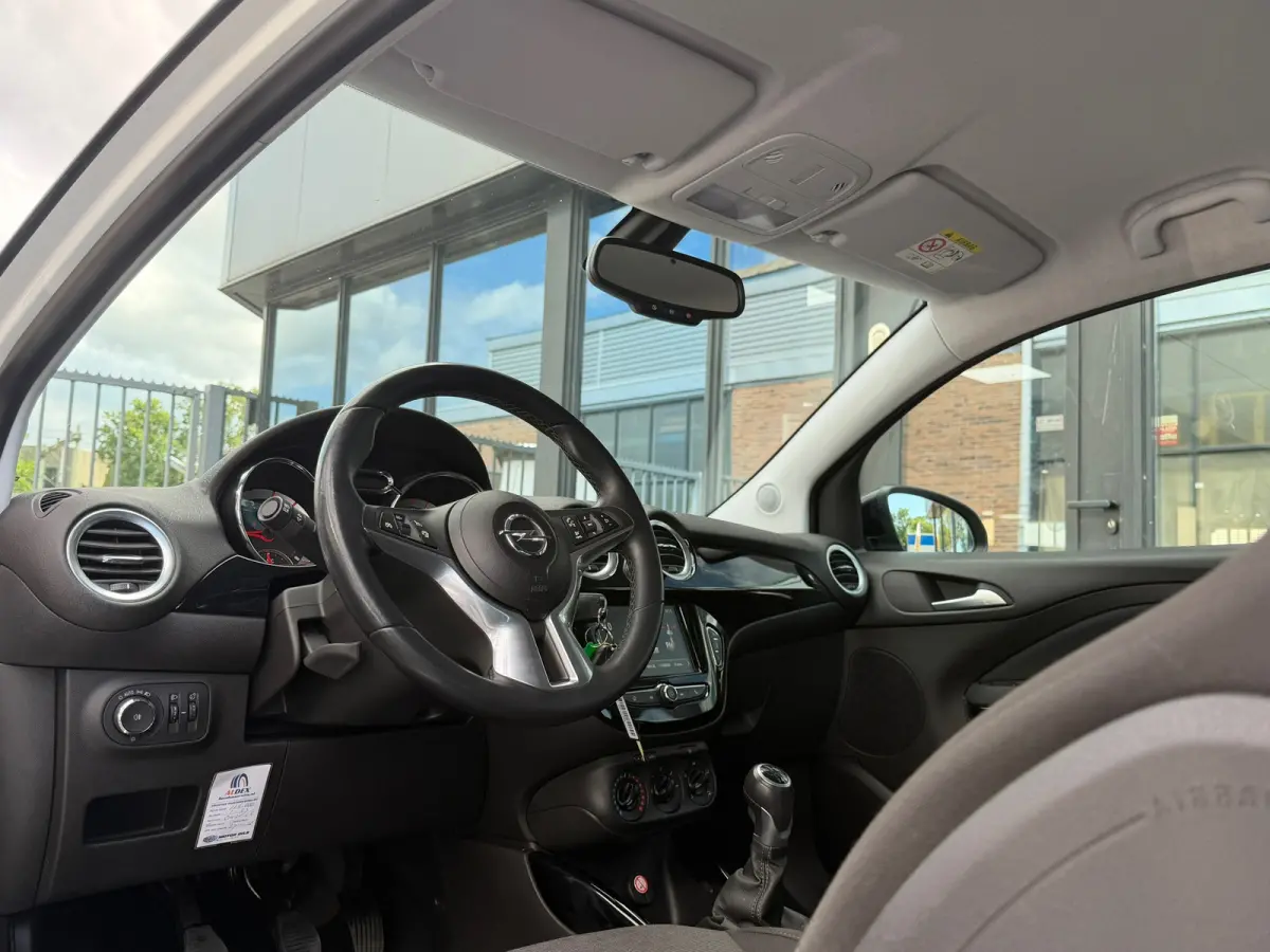 1.0 Turbo Unlimited - Saturday White Fever/Black - Led/Carplay - Lekker Sportief