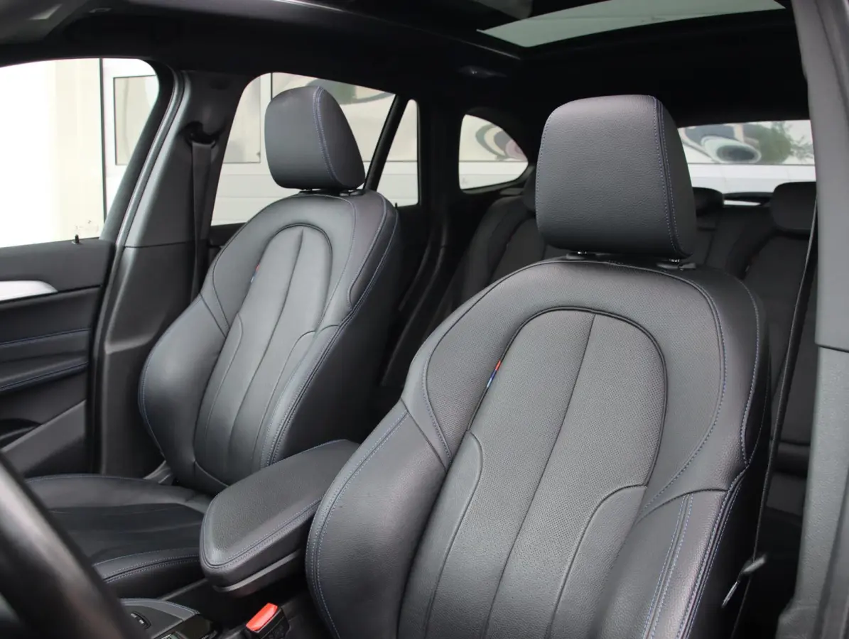 xDrive25e High Executive M-sport | SOH 88% | Panoramadak